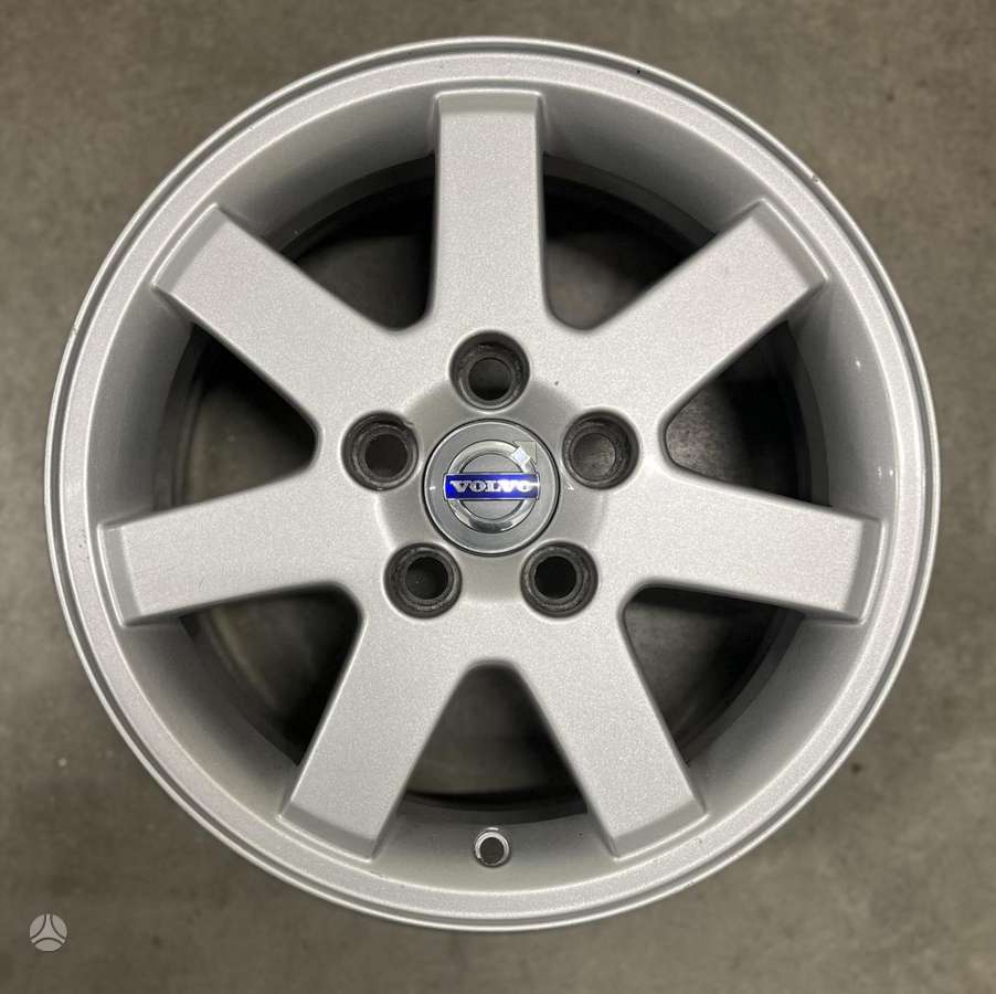 Volvo, lengvojo lydinio, R15