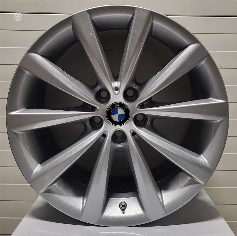 BMW, lengvojo lydinio, R18