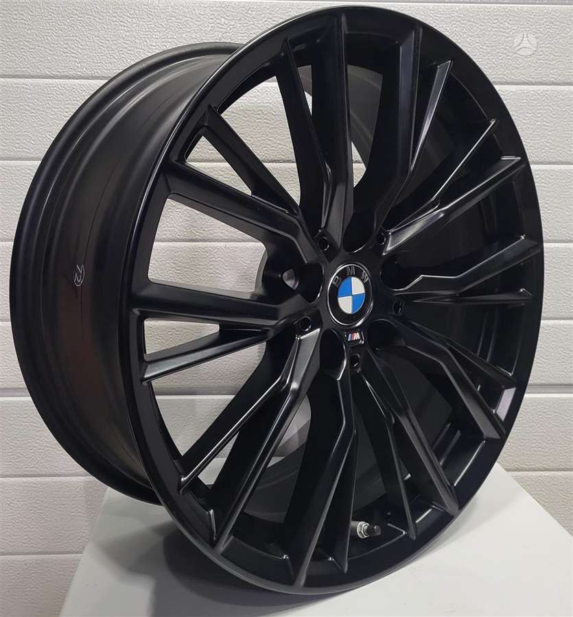 BMW, lengvojo lydinio, R18