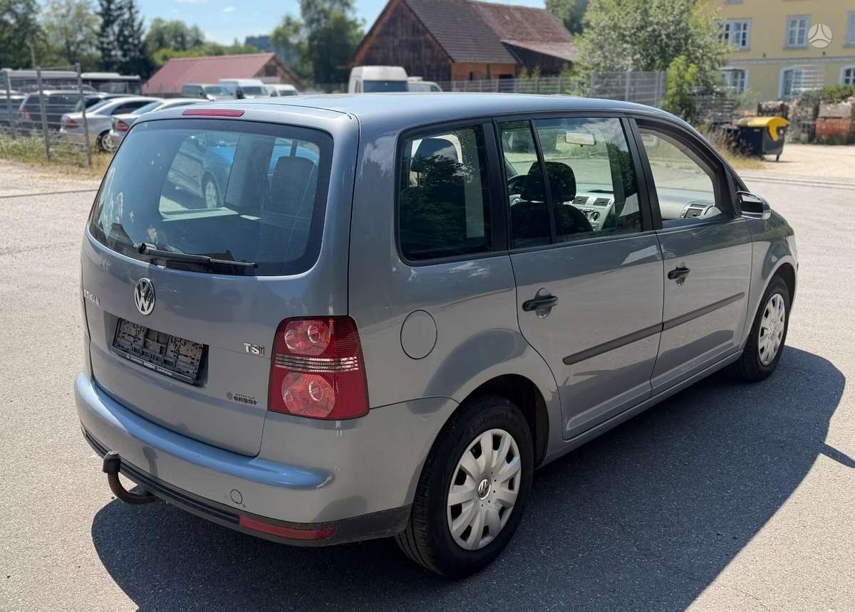Volkswagen Touran по частям