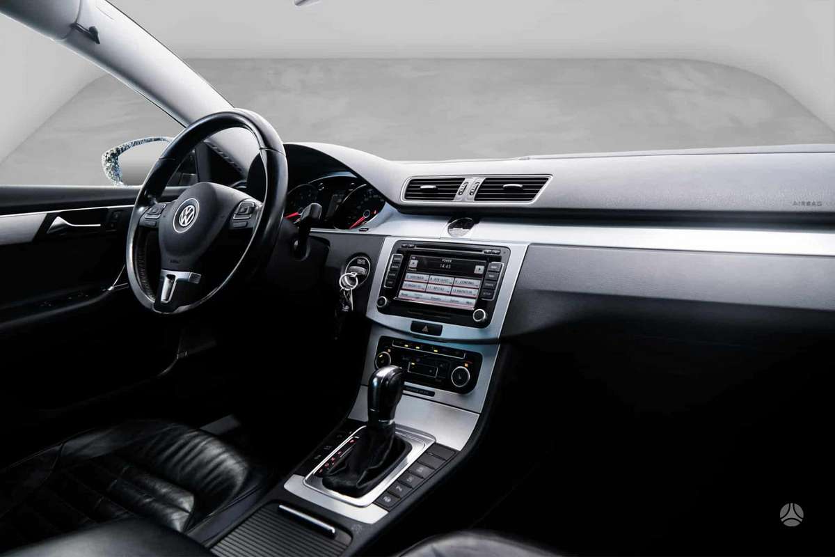 Volkswagen Passat, 1.4 l., Универсал