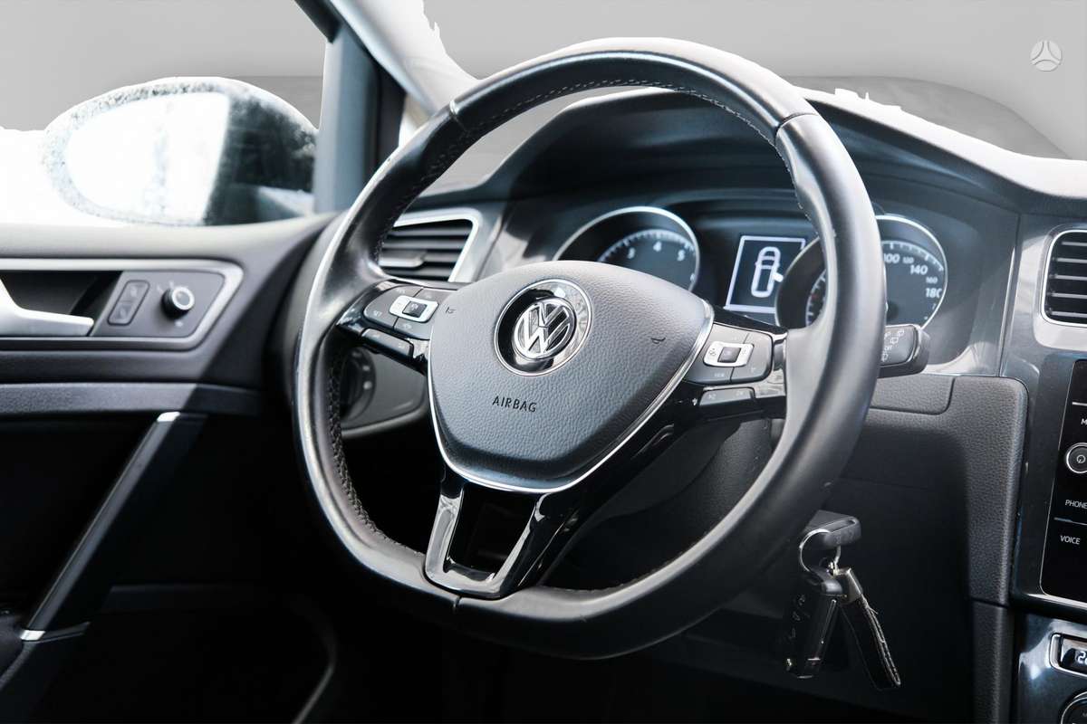 Volkswagen Golf, 1.0 l., Универсал