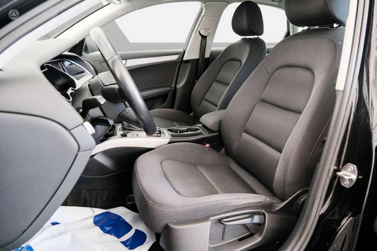 Audi A4, 1.8 l., Седан