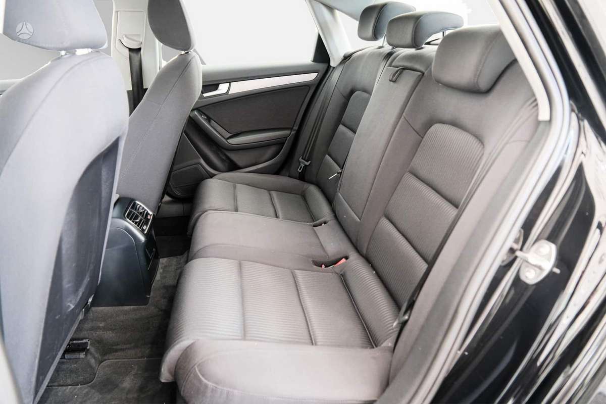Audi A4, 1.8 l., Седан
