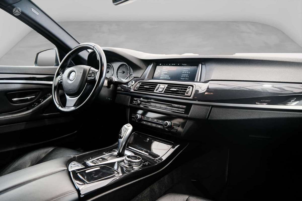 BMW 520, 2.0 l., universalas