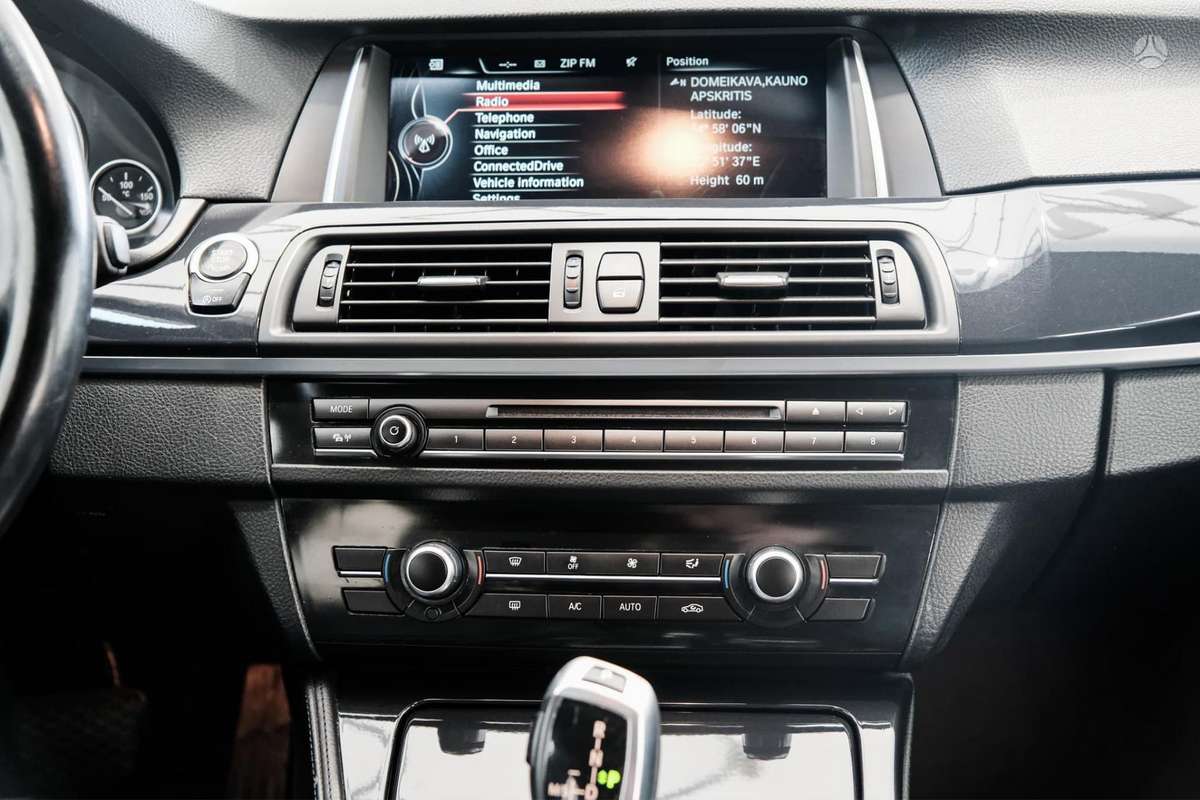BMW 520, 2.0 l., wagon