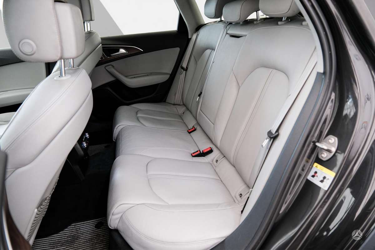 Audi A6 allroad, 3.0 l., Универсал