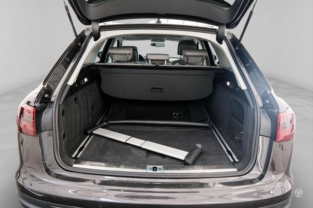 Audi A6 allroad, 3.0 l., Универсал