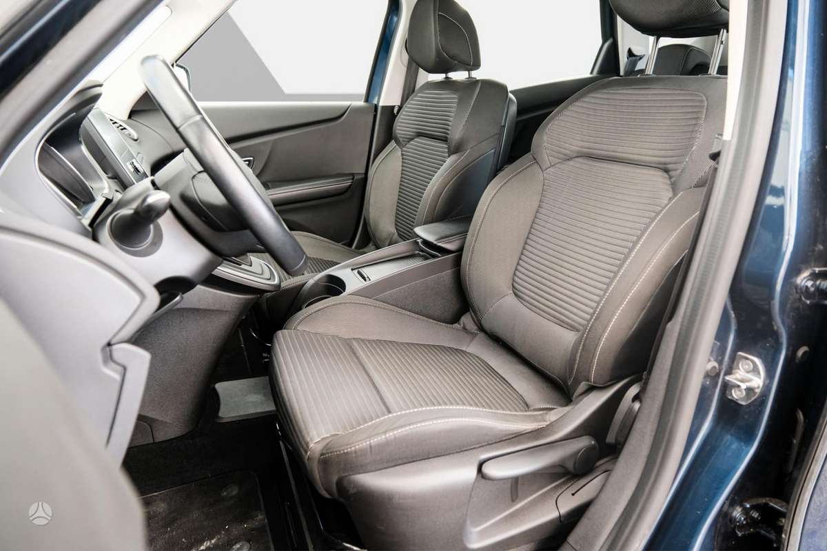 Renault Scenic - 5