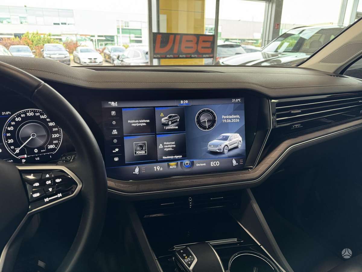 Volkswagen Touareg - 10