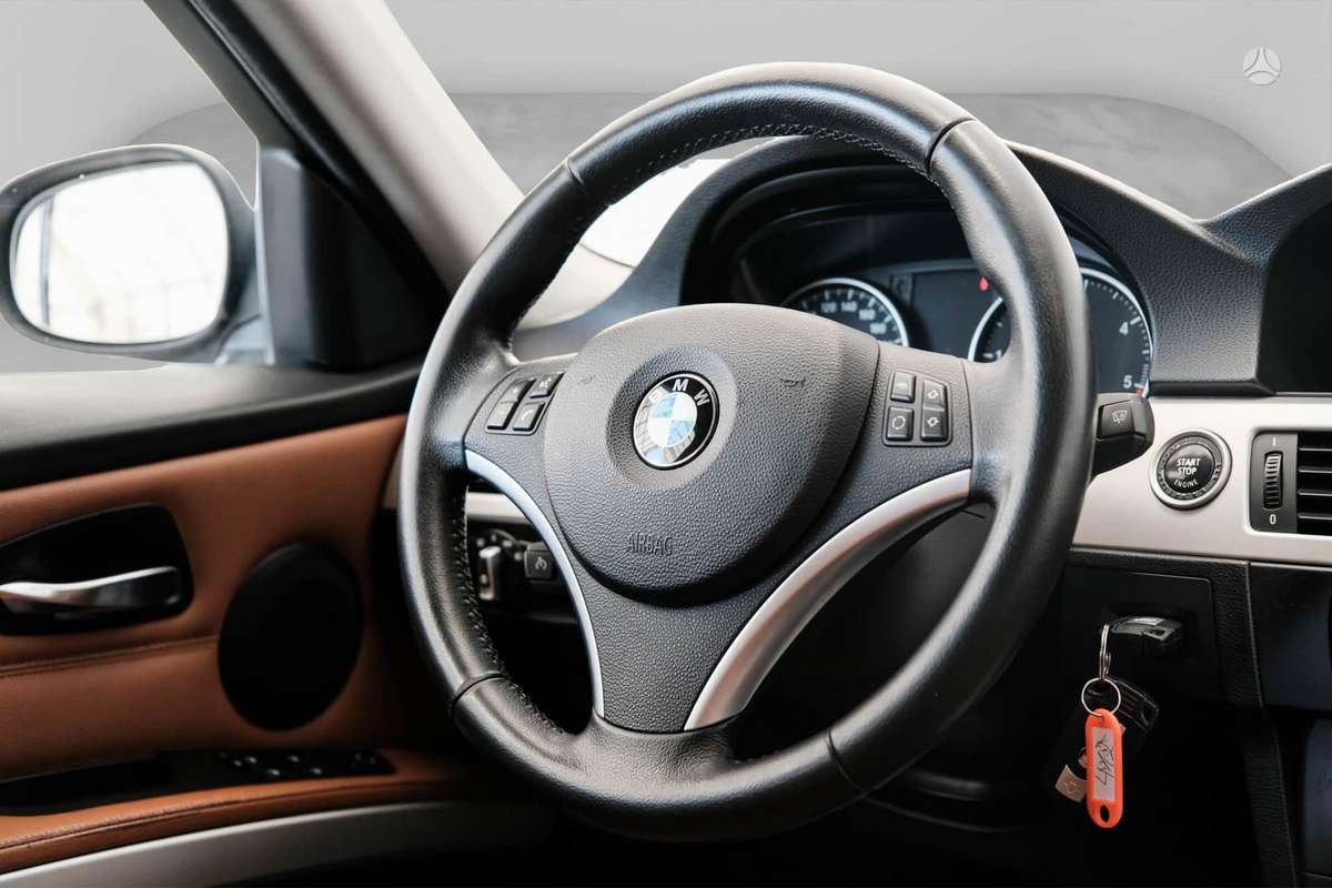 BMW 320, 2.0 l., Универсал