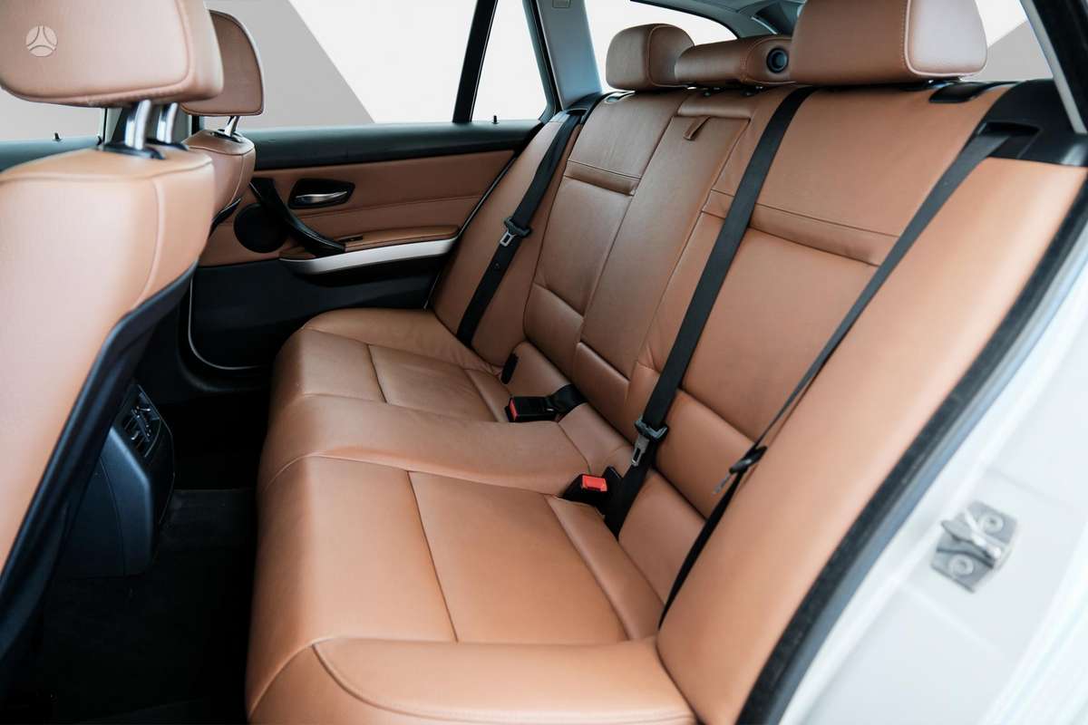 BMW 320, 2.0 l., wagon