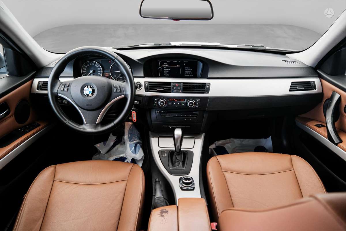 BMW 320, 2.0 l., wagon