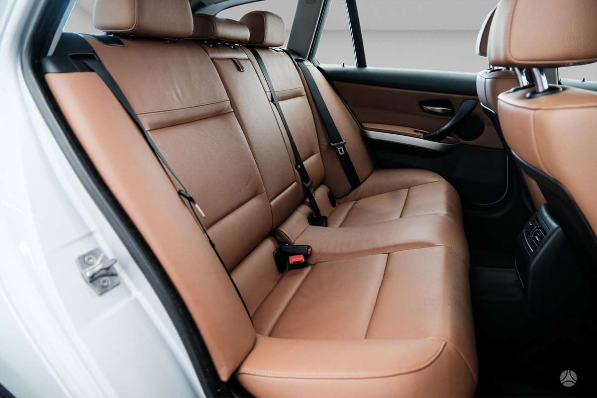 BMW 320, 2.0 l., universalas