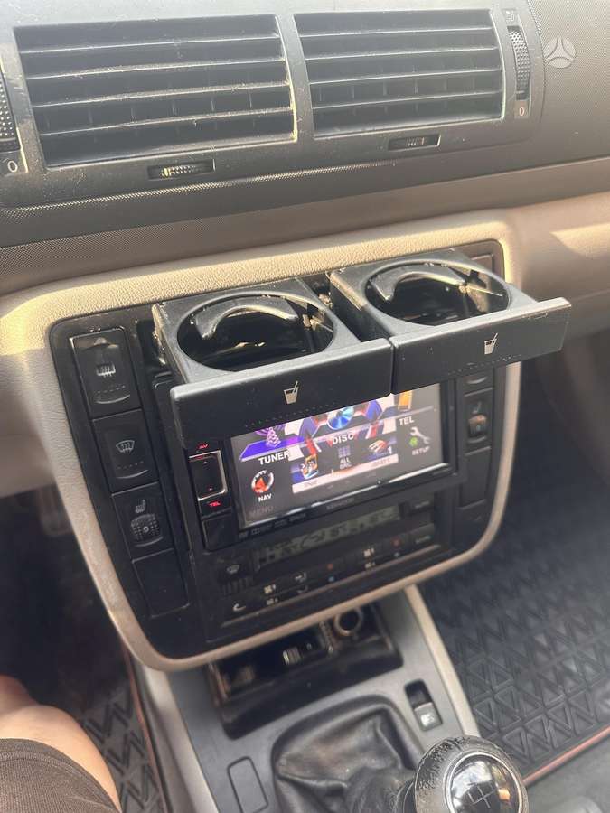 Volkswagen Sharan - 2
