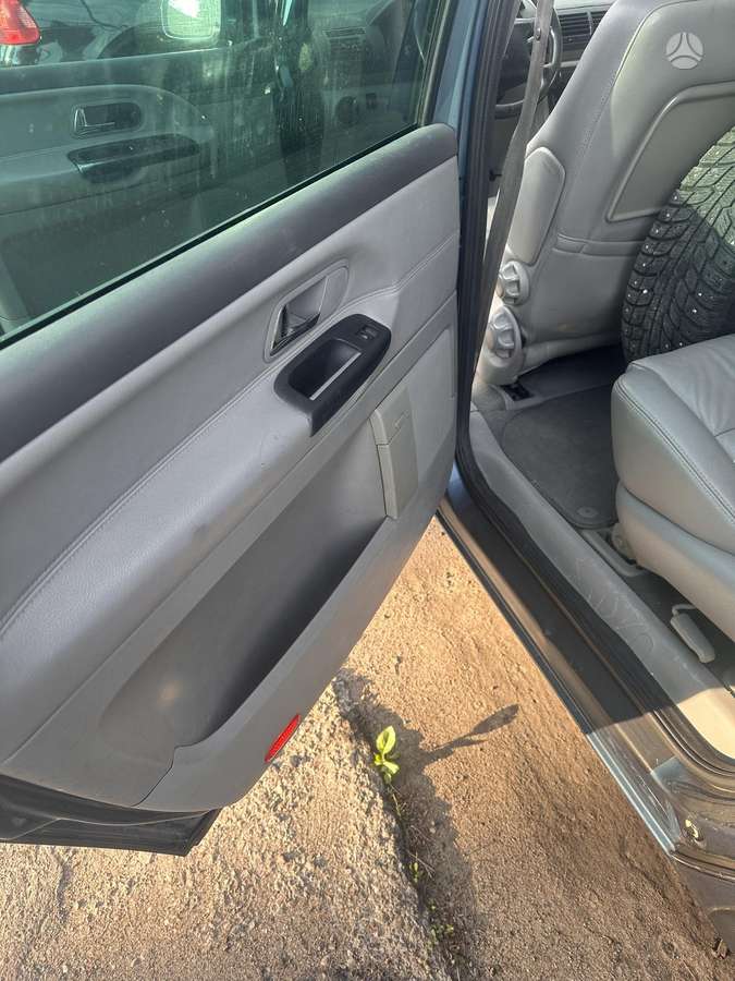 Volkswagen Sharan - 6