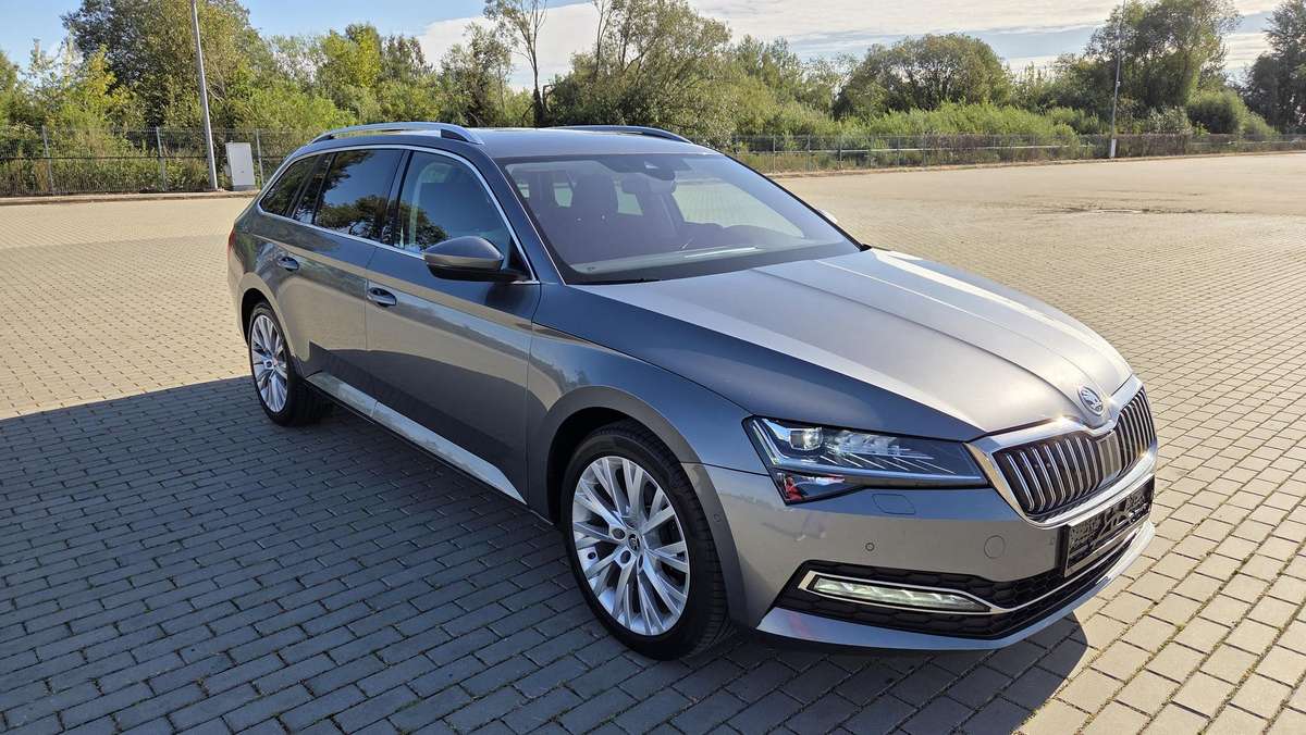 Skoda Superb, 2.0 l., Универсал