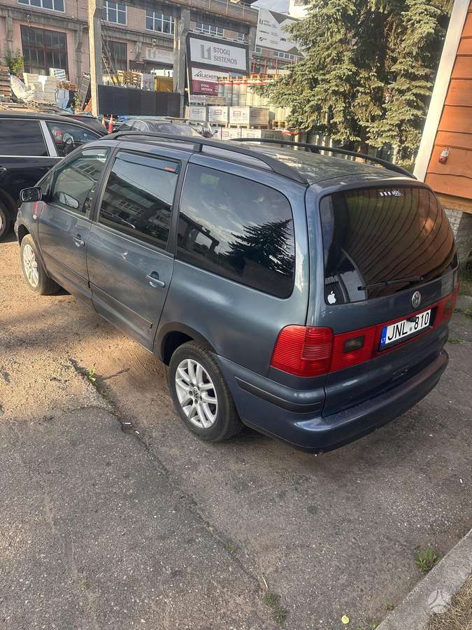 Volkswagen Sharan - 9