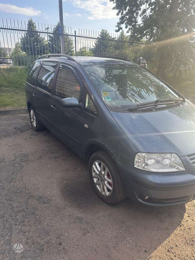 Volkswagen Sharan - 12