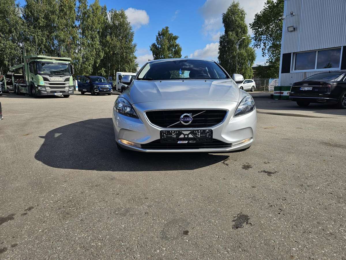 Volvo V40, 2.0 l., Универсал