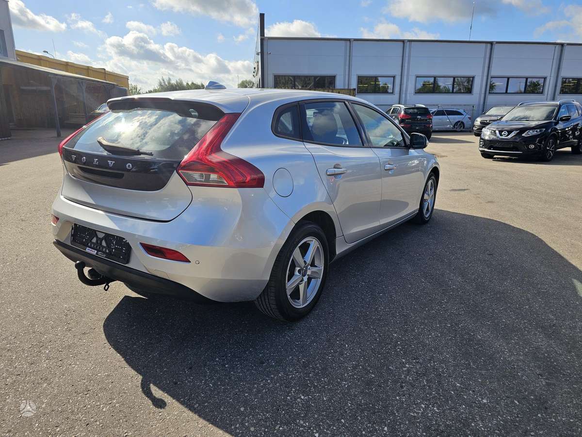 Volvo V40, 2.0 l., wagon