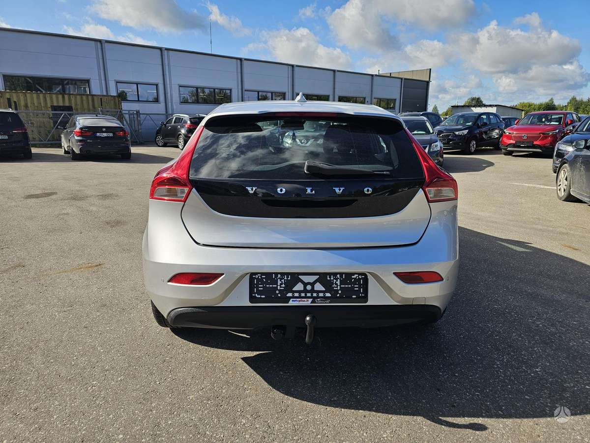 Volvo V40, 2.0 l., Универсал