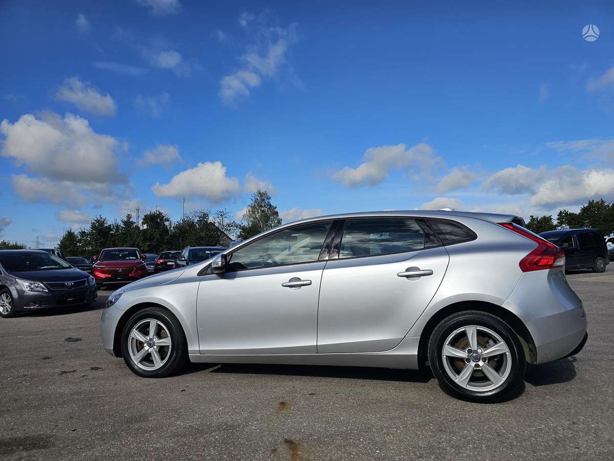 Volvo V40, 2.0 l., wagon