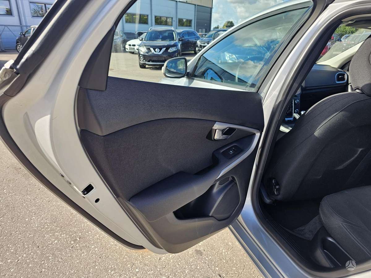 Volvo V40, 2.0 l., Универсал