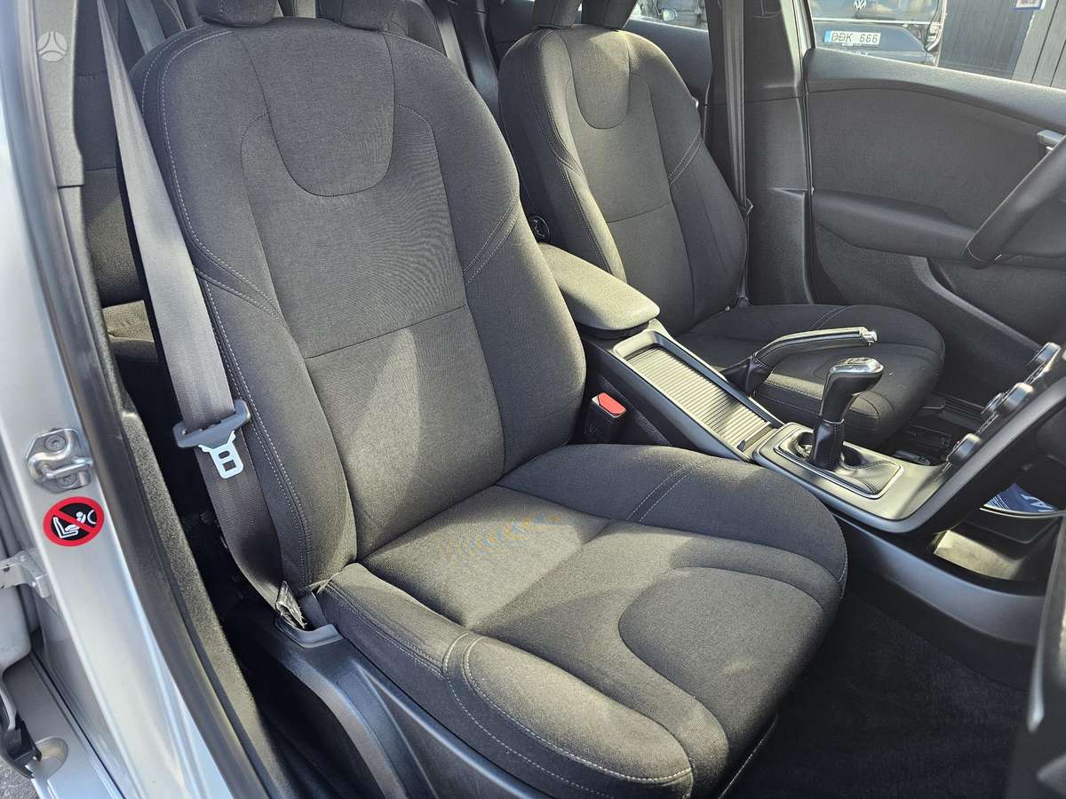 Volvo V40, 2.0 l., Универсал