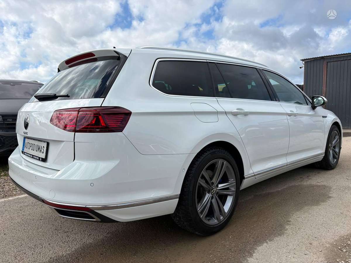 Volkswagen Passat - 6