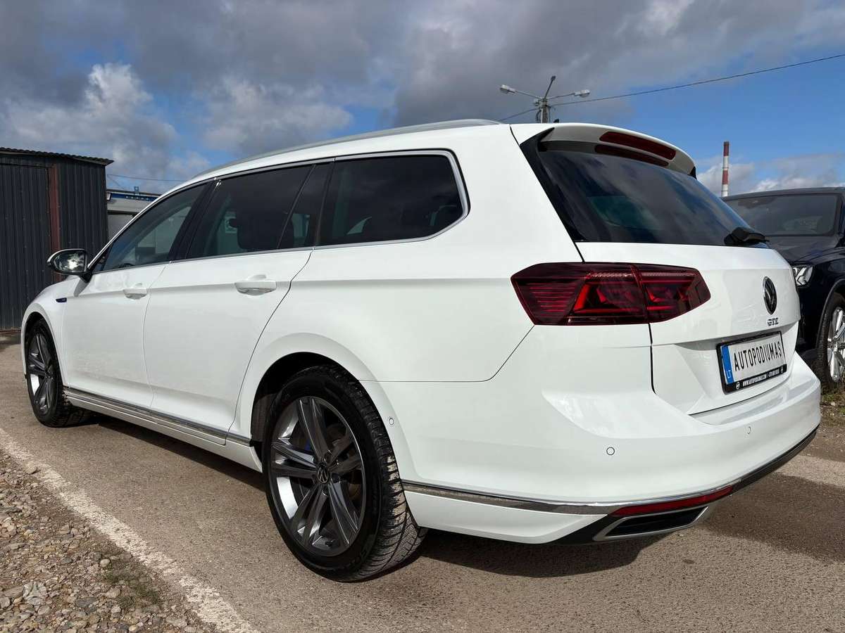 Volkswagen Passat - 3