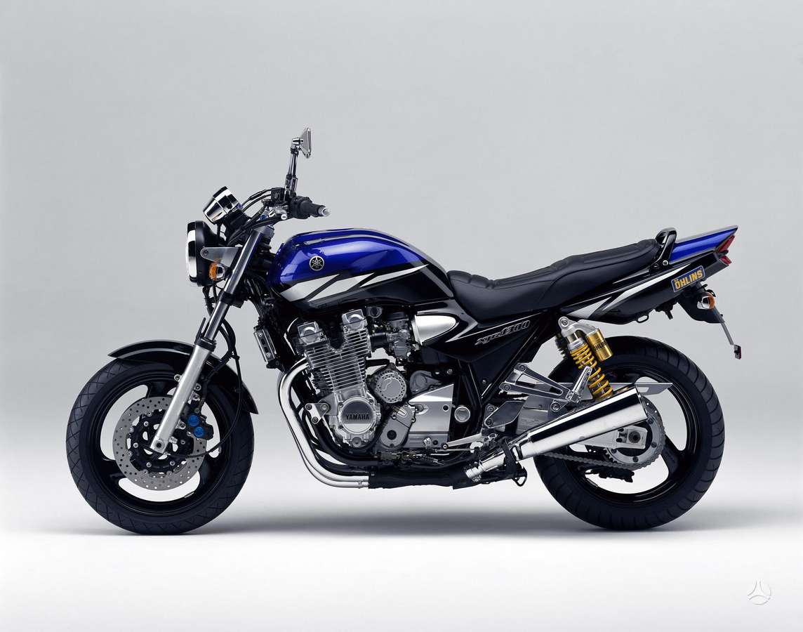 Yamaha XJR, street / classic