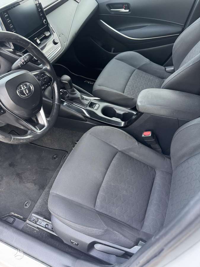 Toyota Corolla - 8
