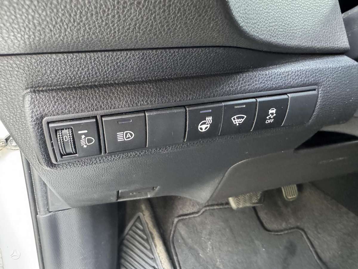 Toyota Corolla - 11