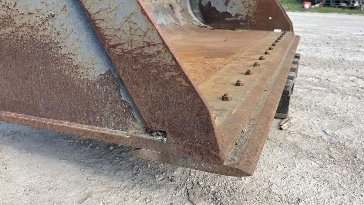 Volvo Volvo BM, kaušai