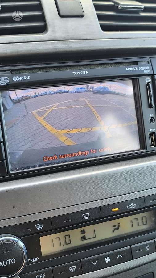 Toyota Avensis - 9