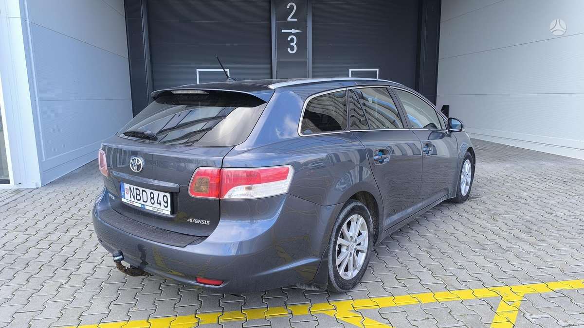 Toyota Avensis - 3
