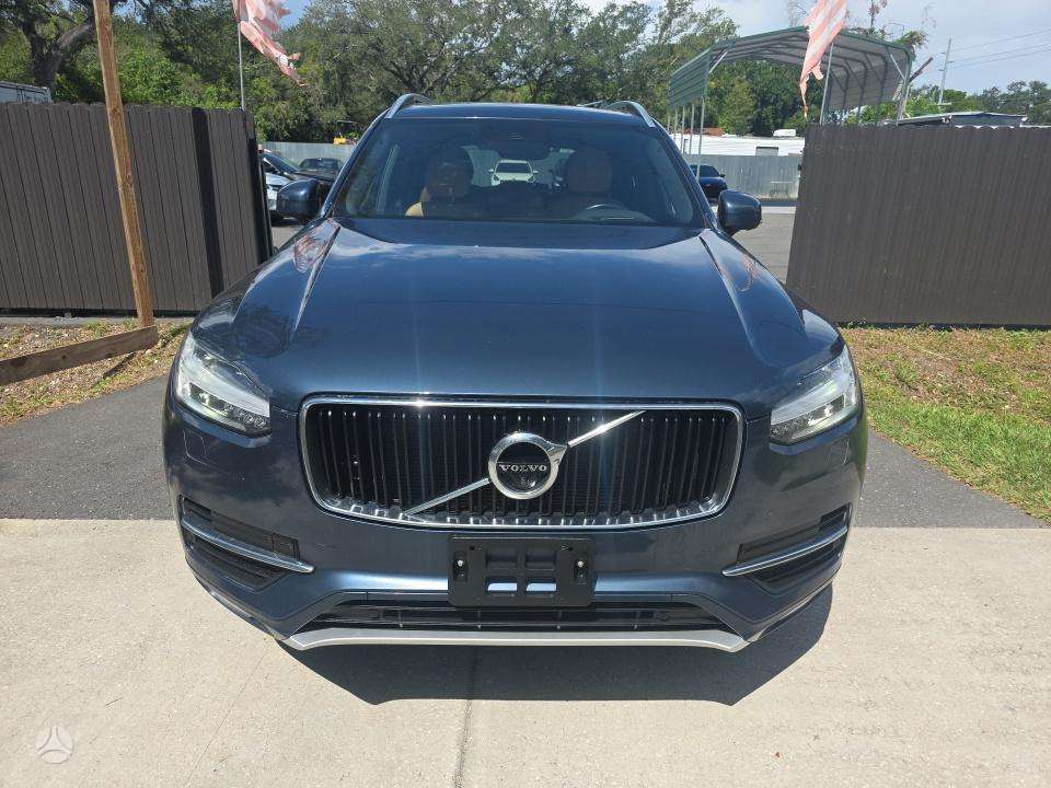 Volvo XC90 - 4