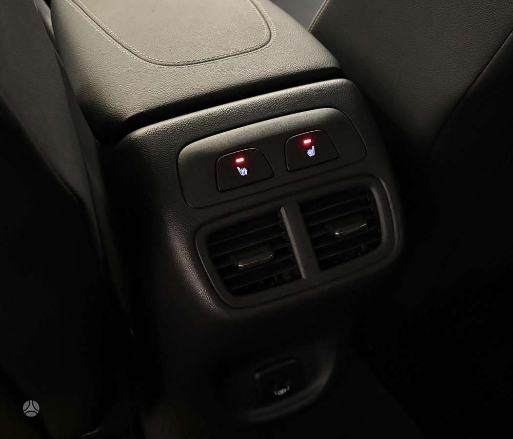 Opel Insignia, 2.0 l., Седан