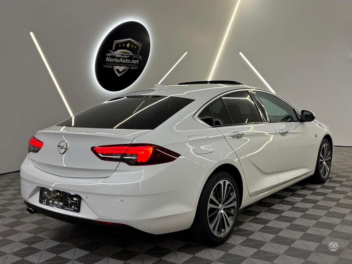 Opel Insignia, 2.0 l., Седан