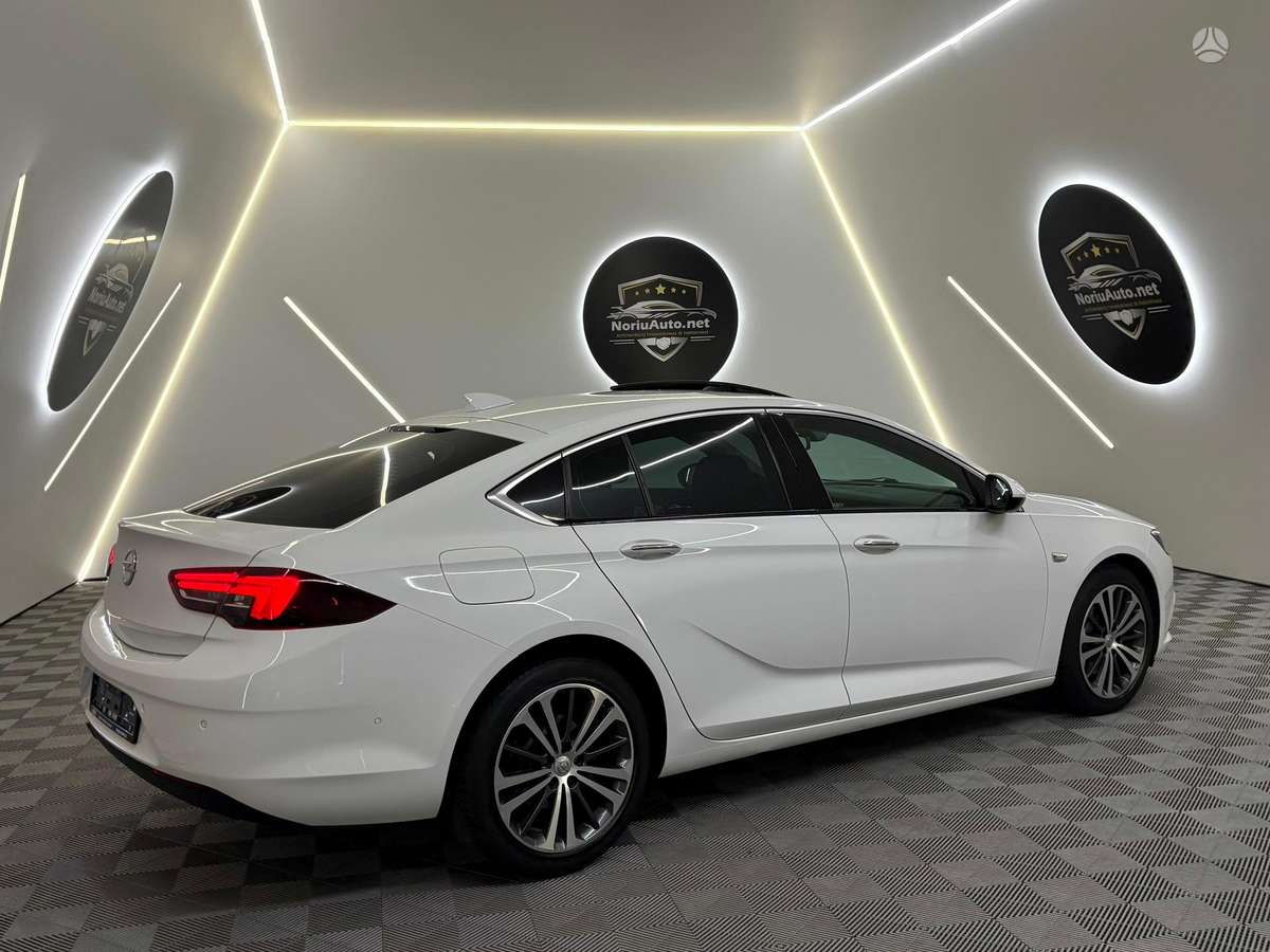 Opel Insignia, 2.0 l., Седан