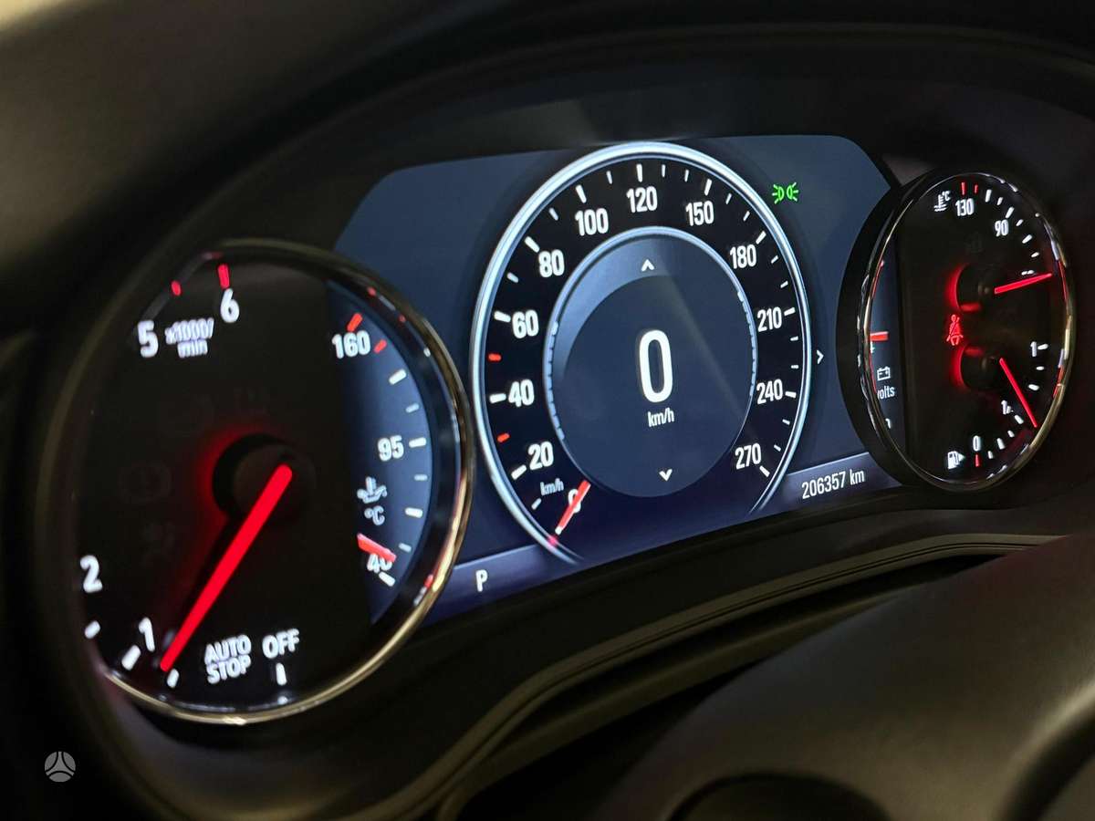 Opel Insignia, 2.0 l., Седан
