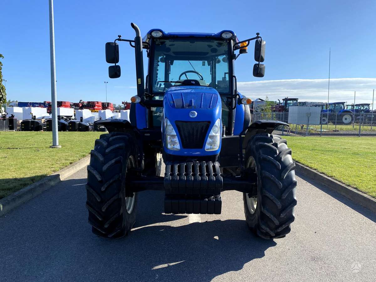 New Holland TD 115, tractors