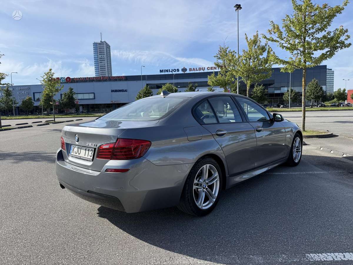 BMW 528, 2.0 l., Седан