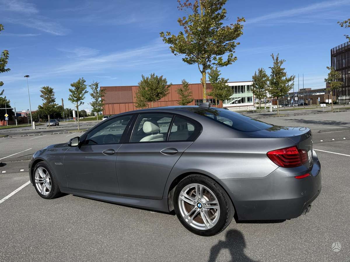 BMW 528, 2.0 l., Седан