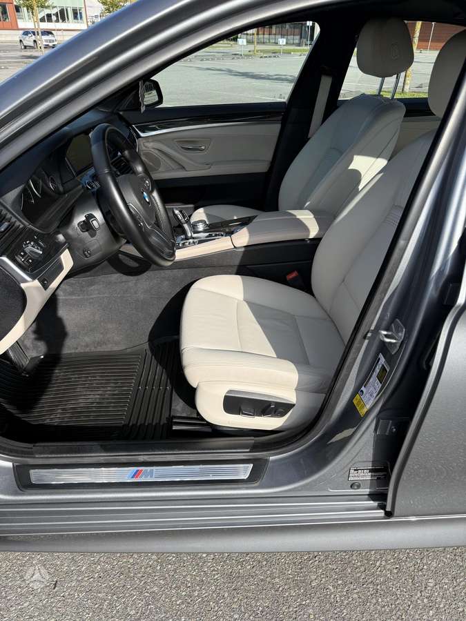 BMW 528, 2.0 l., Седан