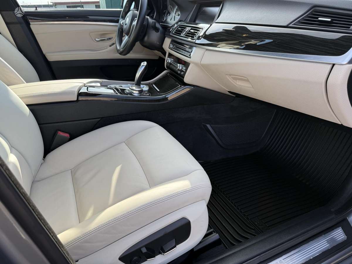 BMW 528, 2.0 l., Седан