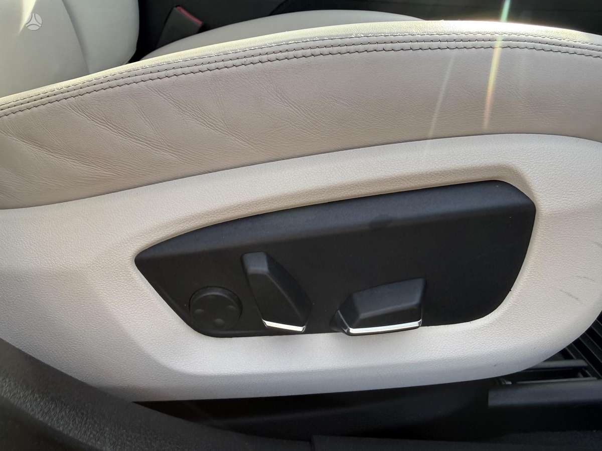 BMW 528, 2.0 l., Седан