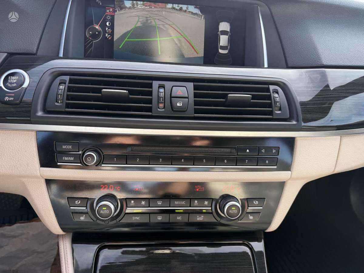 BMW 528, 2.0 l., Седан