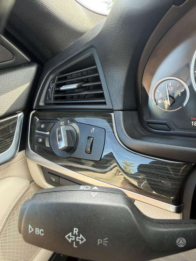 BMW 528, 2.0 l., Седан